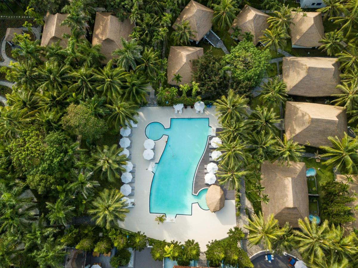 דואונג דונג L'Azure Resort And Spa מראה חיצוני תמונה