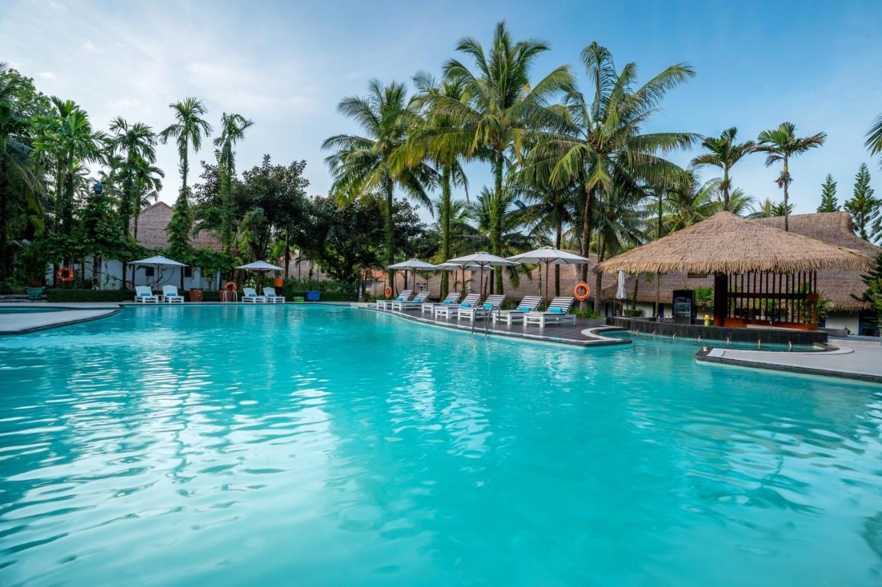 דואונג דונג L'Azure Resort And Spa מראה חיצוני תמונה
