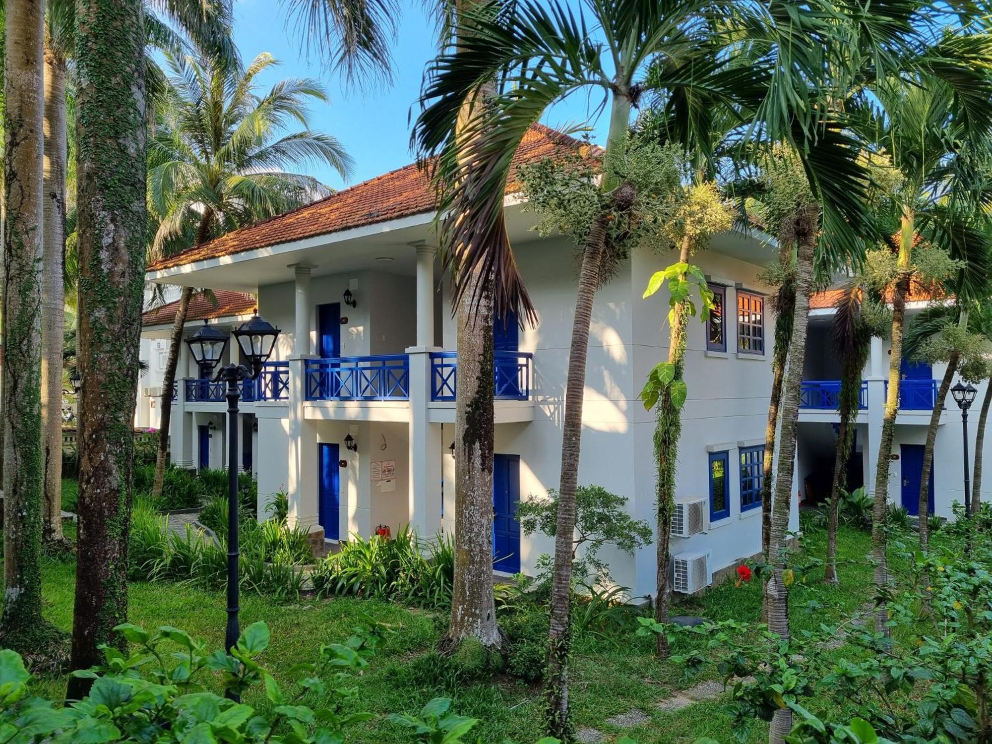 דואונג דונג L'Azure Resort And Spa מראה חיצוני תמונה